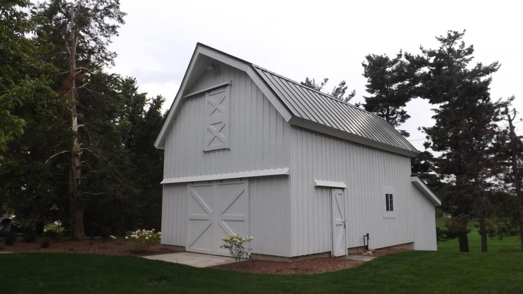 cost to build post and beam barn