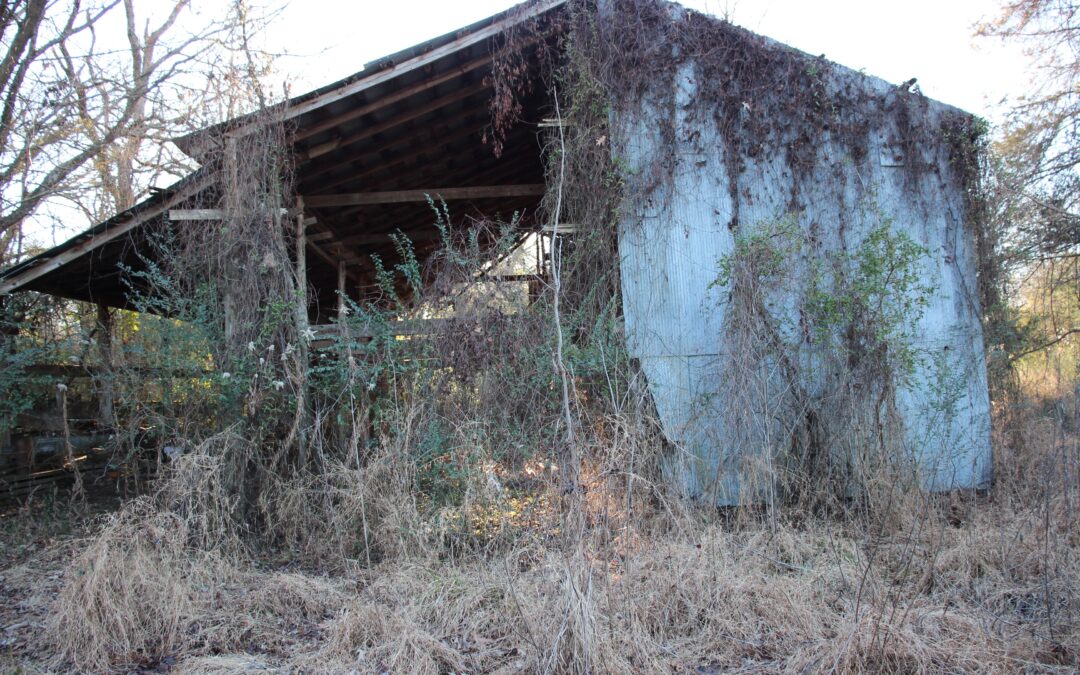 75-year-old Barn Located in Russellville, Arkansas For Sale or Help Tear Down for Materials