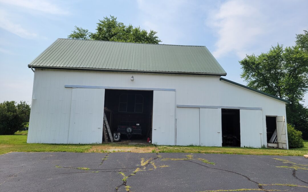 The Greensburg Barn – 32′ wide x 44′ long reclaimed barn frame