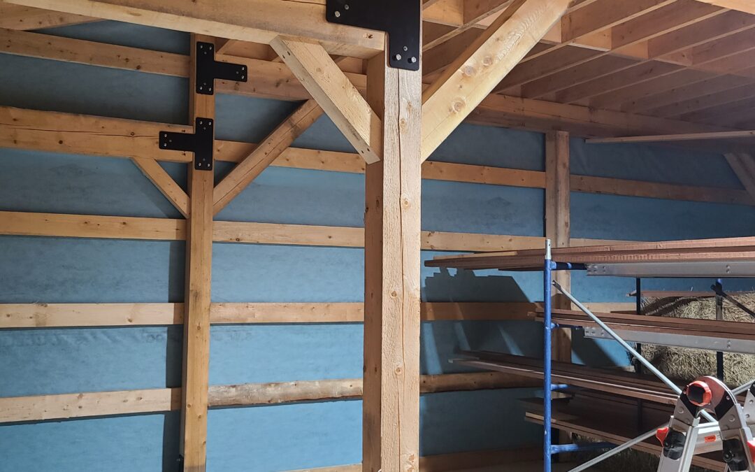 Mortise and Tenon vs. Steel Plate Joinery in Timber Frames: What DIY Builders Need to Know