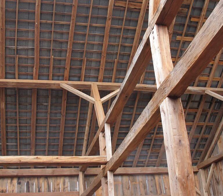 #139 – Gorgeous warm barn timber frame.