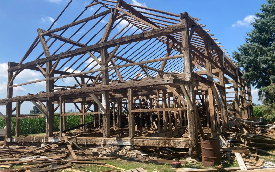 Antique Mixed Hardwoods Barn Frame (#128)